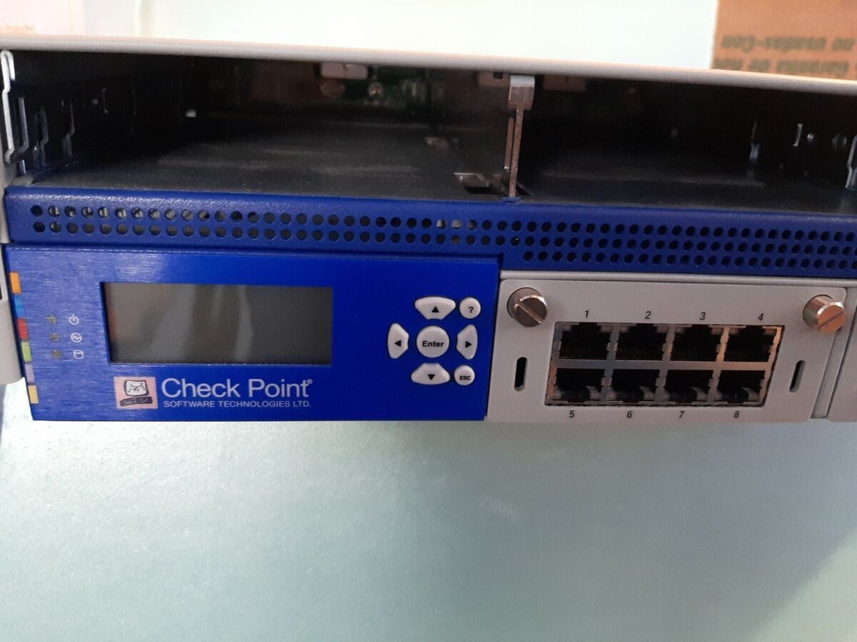 Маршрутизатор CHECK POINT CPAP-SG13800-NGFW-HPP Used
