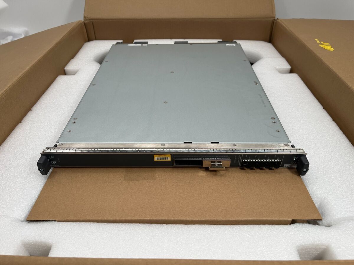 Интерфейсный модуль Juniper MPC5EQ-100G10G Fixed-configuration MPC w/ 2x 100G