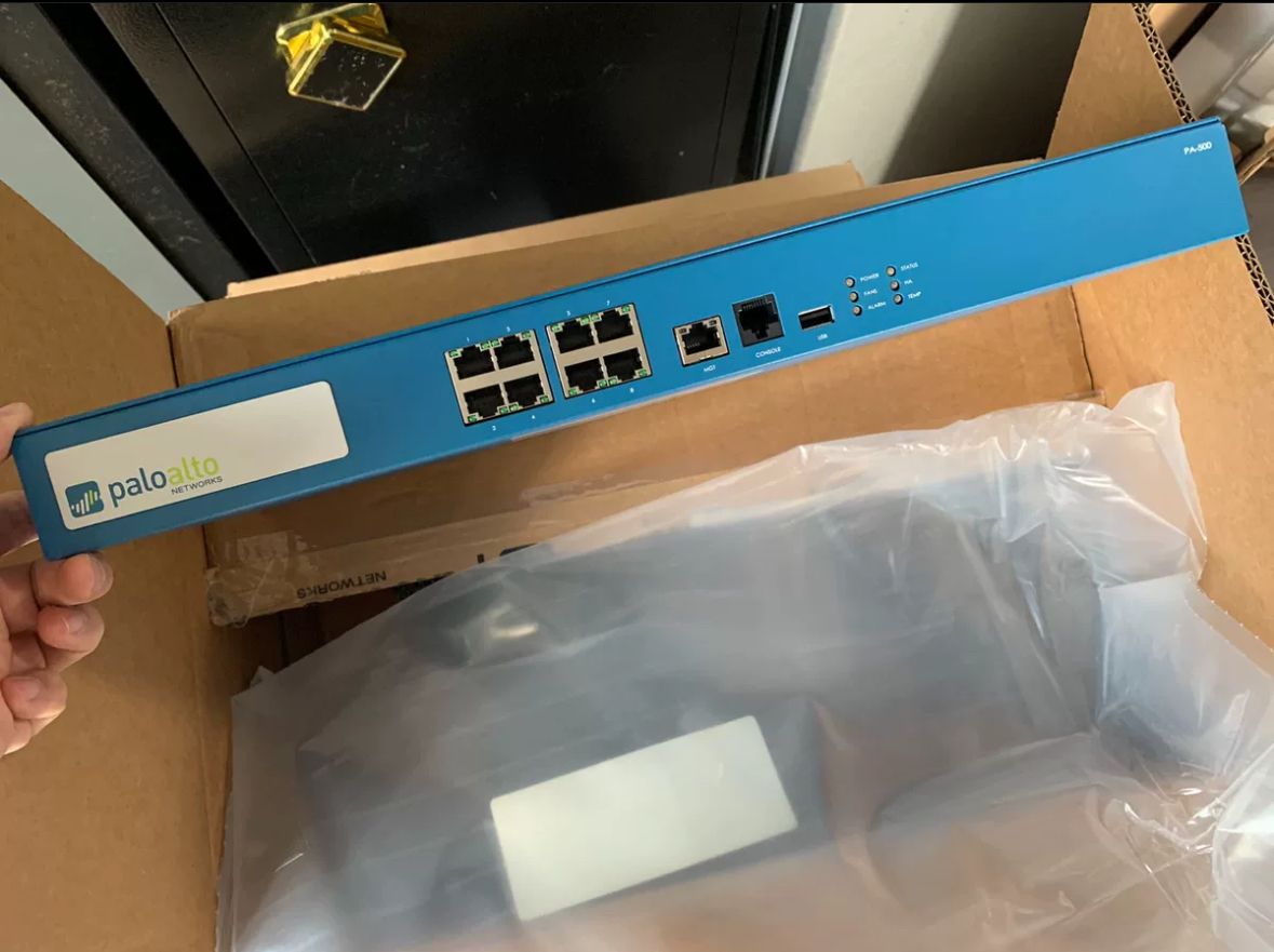 Коммутатор Palo Alto PA-500