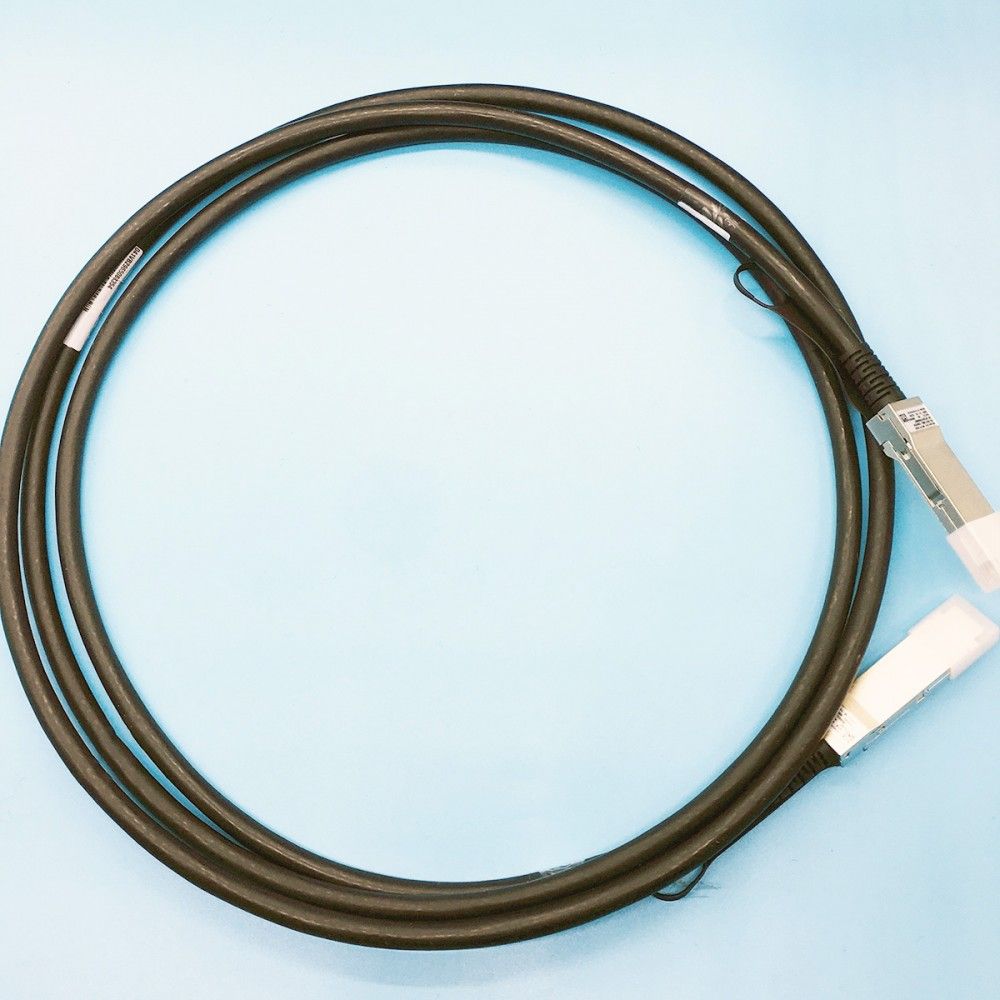 Трансивер-кабель Mellanox MCP1600-E003E26 IB EDR up to 100Gb/s QSFP28 3m Black 26AWG