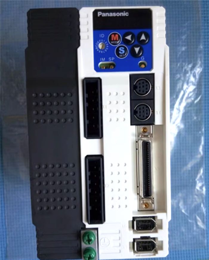 Модуль PANASONIC MDDDT3530L01 Servo Drive