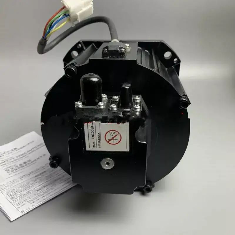 Модуль YASKAWA SGMRS-12A2B-YR12