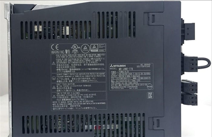 Модуль Mitsubishi Electric MR-J4W2-77B