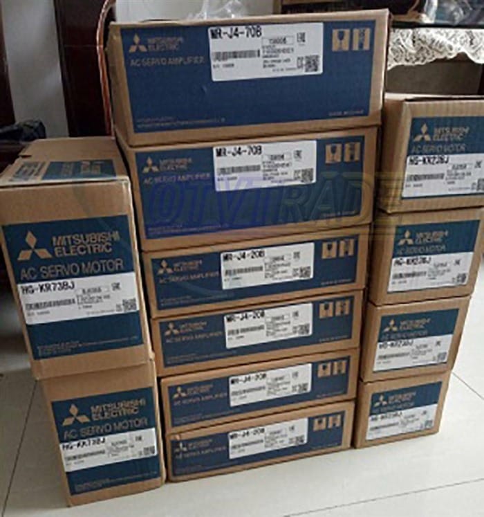 Модуль Mitsubishi servo driver MR-J2S-200CL MRJ2S200CL
