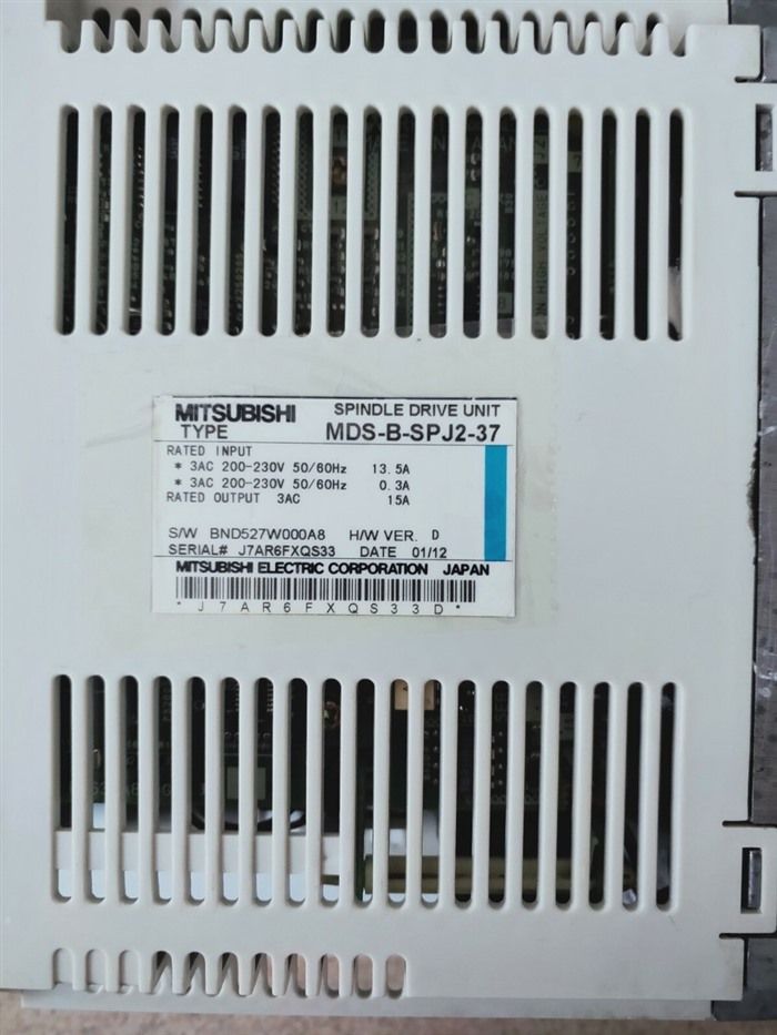 Модуль Mitsubishi MDS-B-SPJ2-37 Servo Drives MDSBSPJ237