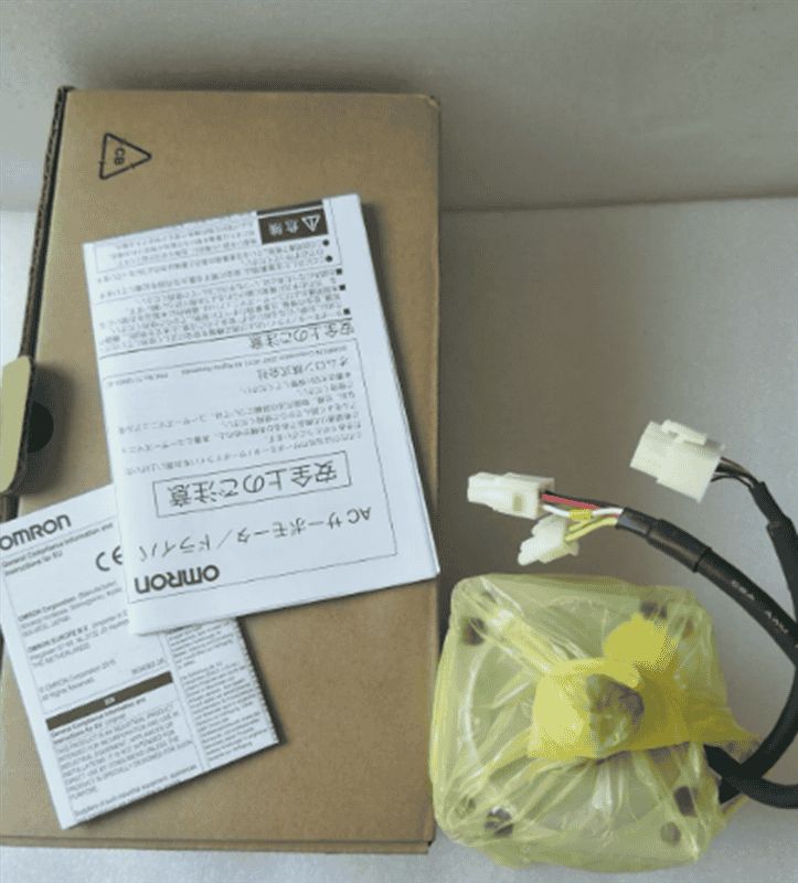 Модуль Omron R88M-G75030T-BS2