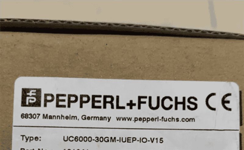 Модуль Pepperl+Fuchs UC6000-30GM-IUEP-IO-V15