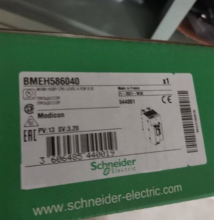 Модуль Schneider BMEH586040