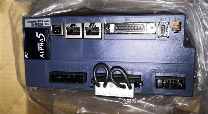 Модуль FUJI RYT751D5-VS2 AC SERVO DRIVER RYT751D5VS2