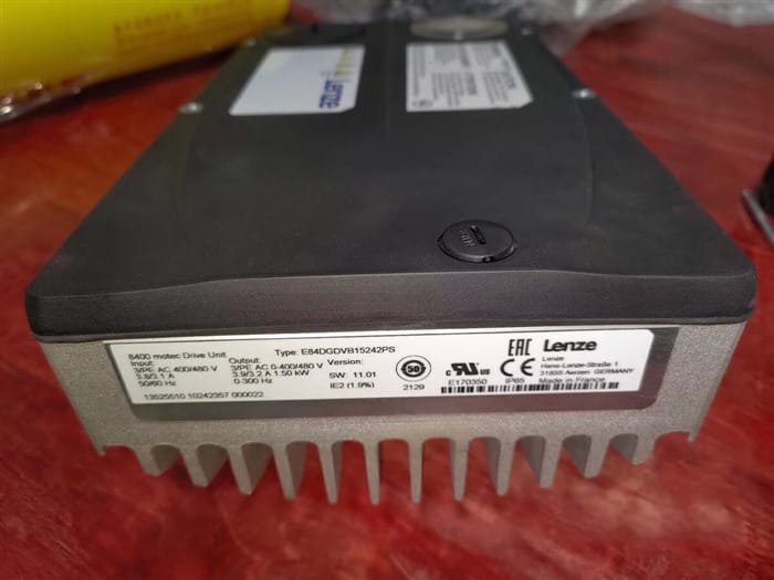 Модуль LENZE E84DGDVB15242PS