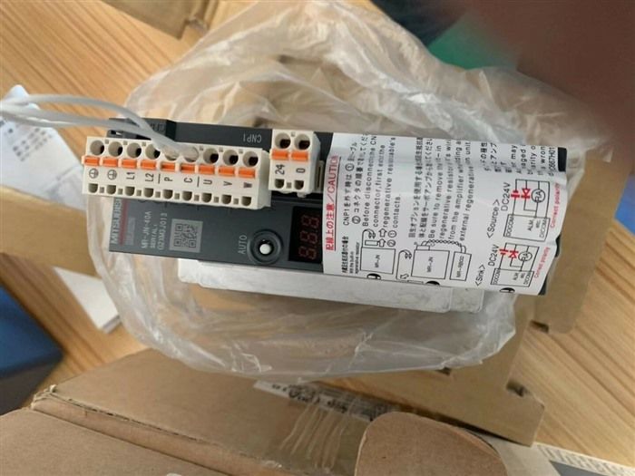 Модуль Original Mitsubishi Servo Driver MR-JN-20A MRJN20A