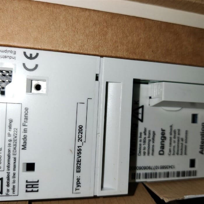 Модуль Lenze E82EV551K2C200