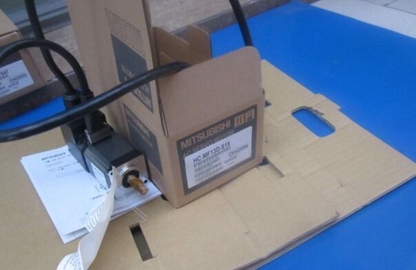 Модуль Mitsubishi Ac Servo Motor HC-MF13K-S101 HCMF13KS101