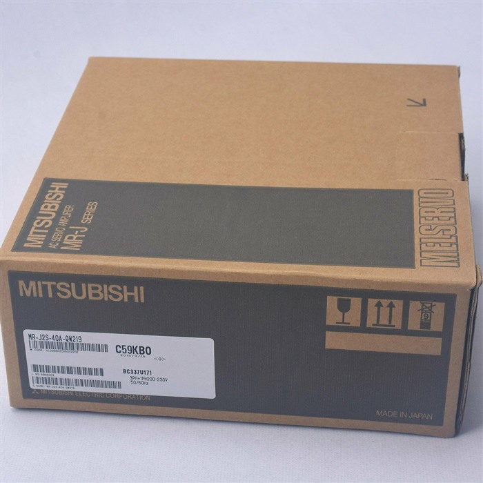 Модуль MITSUBISHI AC SERVO DRIVER MR-J2S-40A-QW219