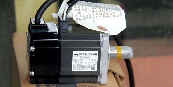 Модуль MITSUBISHI AC SERVO MOTOR HC-PQ23L HCPQ23L ORIGINAL
