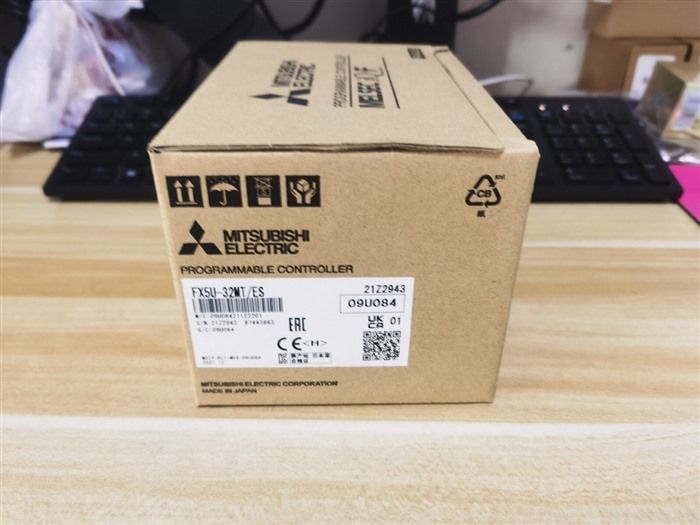 Модуль MITSUBISHI FX5U-32MT/ES PLC Module FX5U32MT/ES