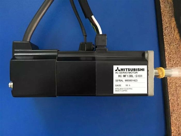 Модуль MITSUBISHI AC SERVO MOTOR HC-MF13BL-S101
