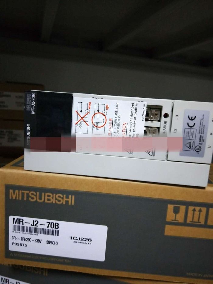 Модуль MITSUBISHI AC SERVO DRIVER MR-J2-70B MRJ270B