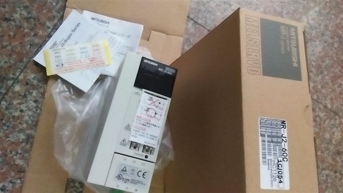Модуль MITSUBISHI AC SERVO DRIVER MR-J2-60C MRJ260C