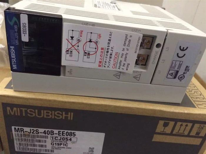 Модуль MITSUBISHI AC SERVO DRIVER MR-J2S-40B-EE085 ORIGINAL