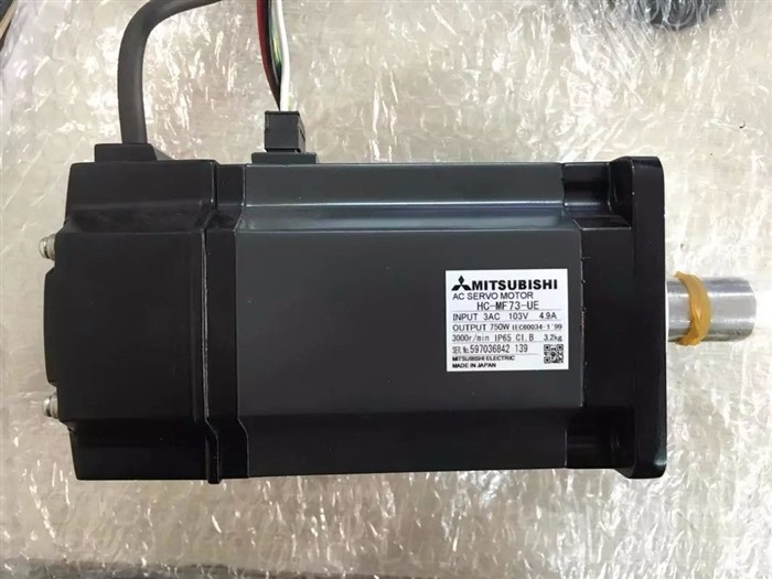 Модуль MITSUBISHI AC SERVO MOTOR HC-MF73-UE HCMF73UE ORIGINAL FREE