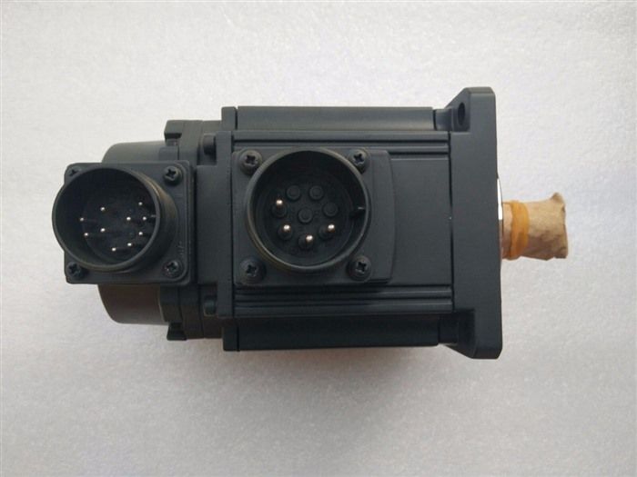 Модуль Mitsubishi HC-RFS103K Servo Motor