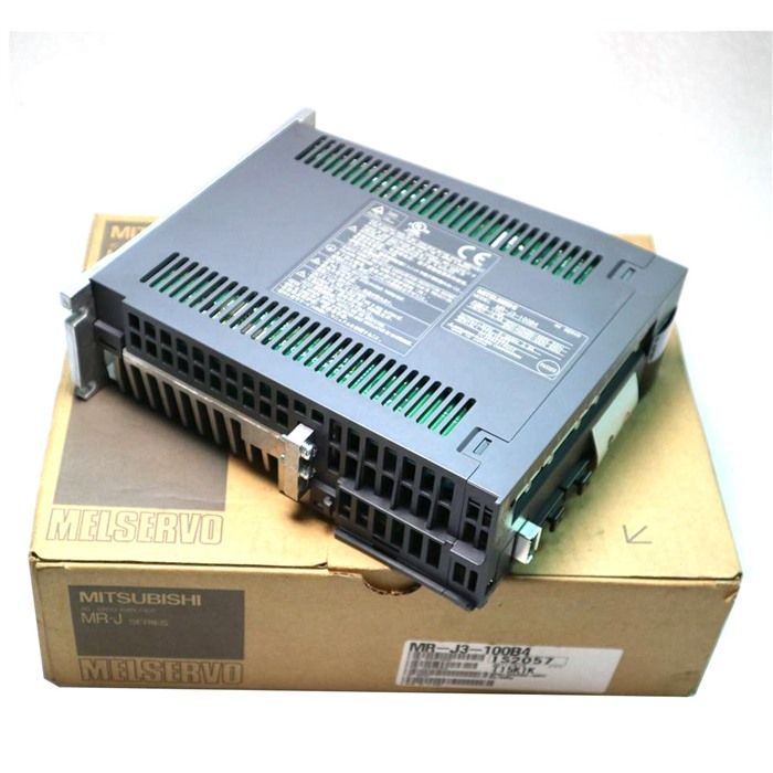 Модуль MITSUBISHI MR-J3-100B4 Servo Driver