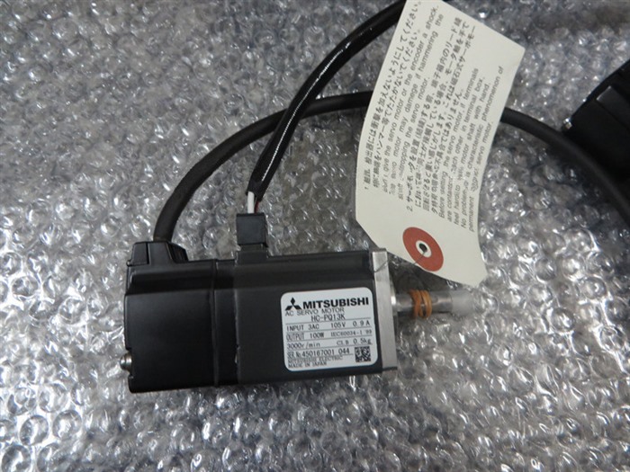 Модуль MITSUBISHI AC SERVO MOTOR HC-PQ13K HCPQ13K ORIGINAL