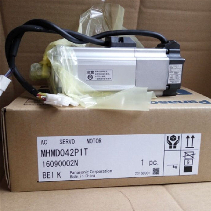 Модуль PANASONIC MHMD042P1T AC Servo Motor
