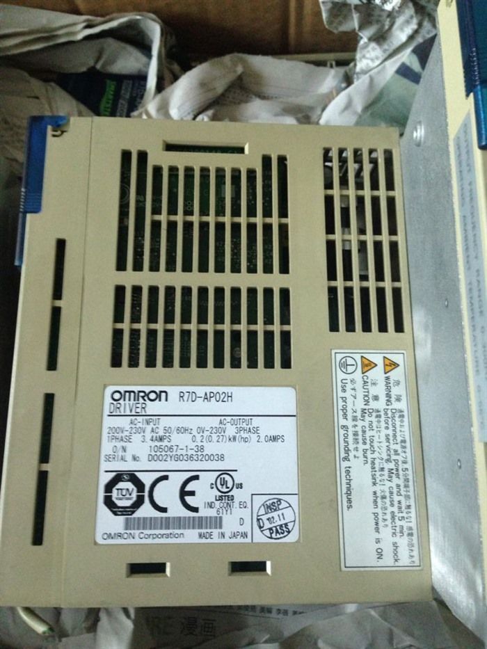 Модуль OMRON AC SERVO DRIVER R7D-AP02H