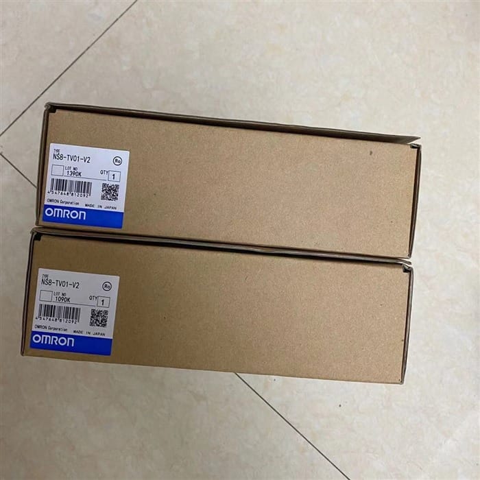 Модуль Omron NS8-TV01-V2