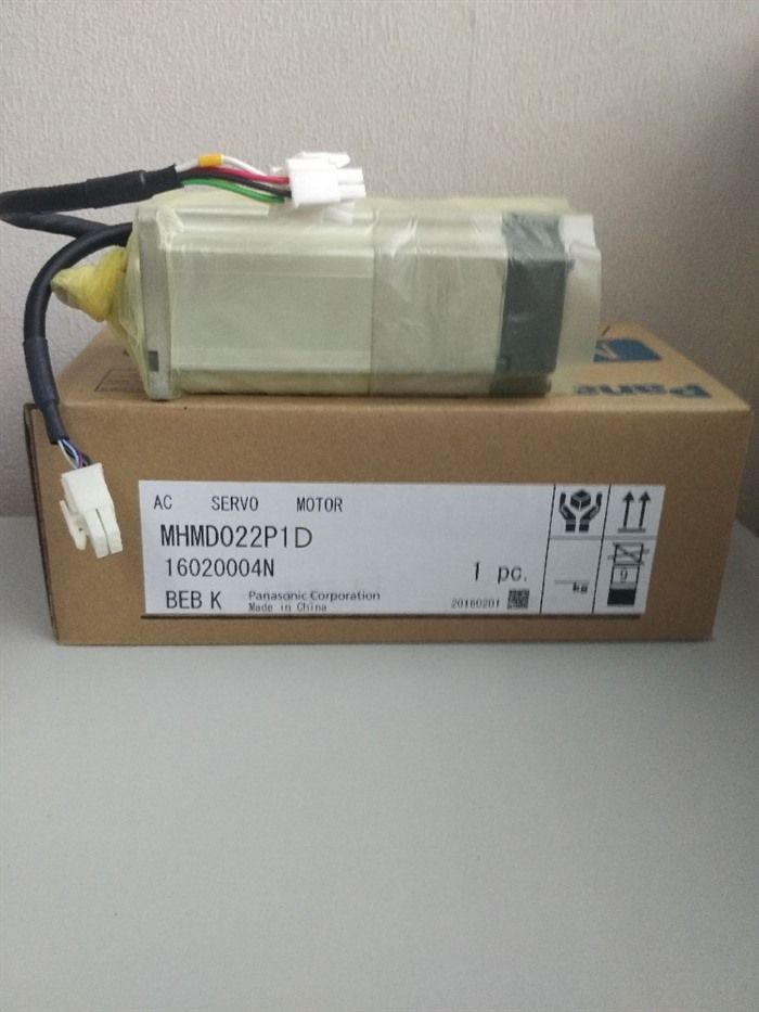 Модуль PANASONIC AC SERVO MOTOR MHMD022P1D ORIGINAL