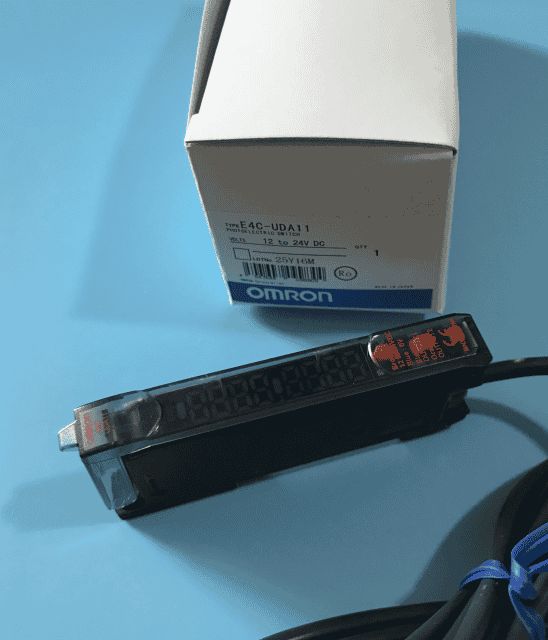Модуль Omron E4C-UDA11