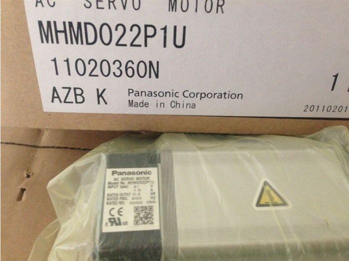 Модуль PANASONIC AC SERVO MOTOR MHMD022P1U ORIGINAL