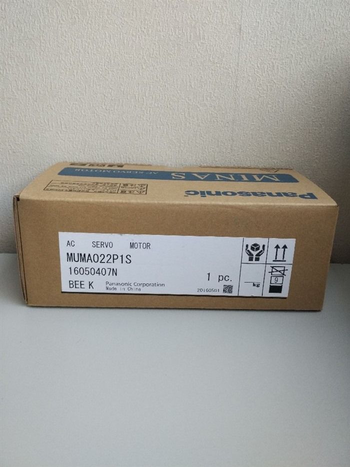 Модуль PANASONIC AC SERVO MOTOR MUMA042P1S ORIGINAL