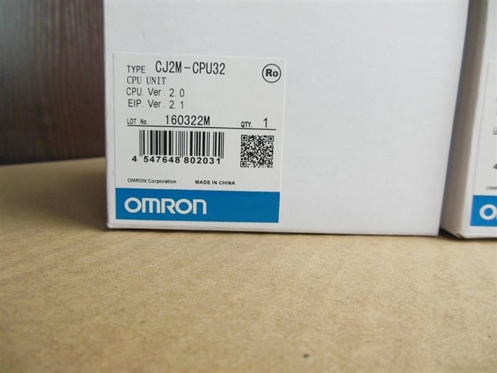 Модуль Omron CJ2M-CPU32