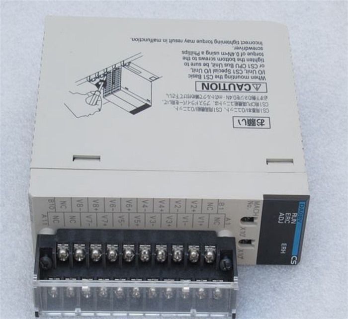 Модуль OMRON CS1W-DA08V ANALOG I/O UNIT EXPANSION PLC MODULE
