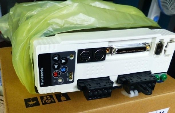 Модуль ORIGINAL PANASONIC AC SERVO DRIVER MCDDT3520003