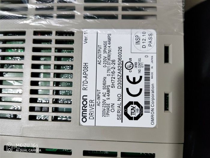 Модуль OMRON R7D-AP08H Servo Drive R7DAP08H