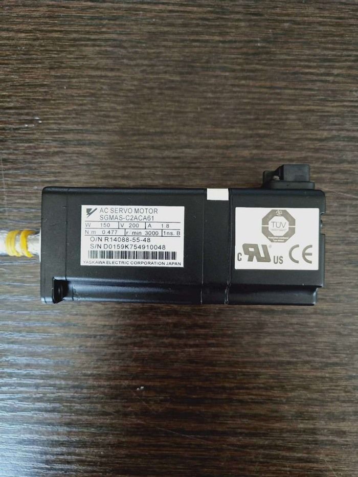 Модуль YASKAWA AC SERVO MOTOR SGMAS-C2ACA61 SGMASC2ACA61