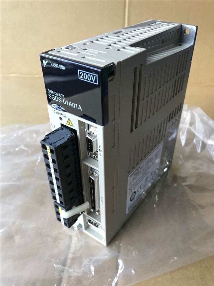 Модуль ORIGINAL YASKAWA AC SERVO DRIVER SGDS-01A01A SGDS01A01A
