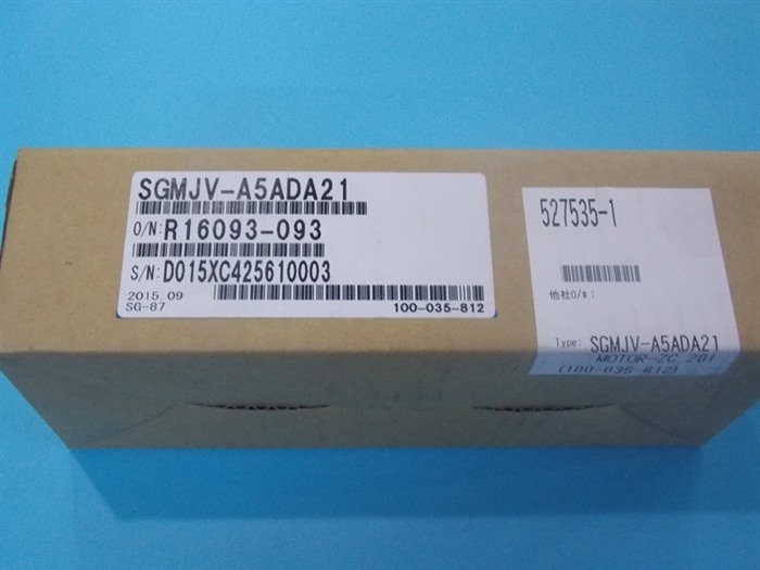Модуль YASKAWA AC SERVO MOTOR SGMJV-A5ADA21 SGMJVA5ADA21
