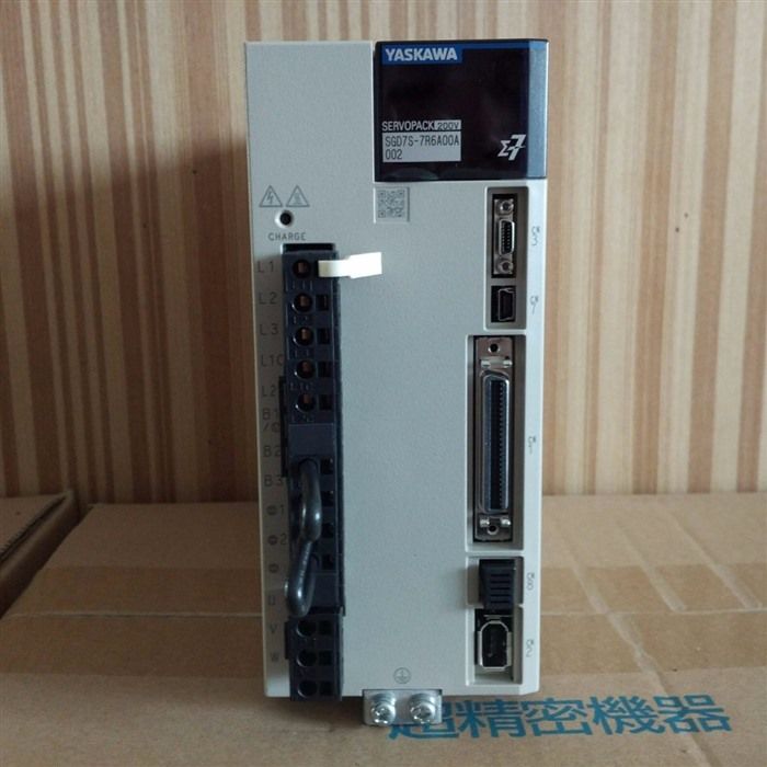 Модуль YASKAWA AC SERVO DRIVER SGD7S-7R6A00A002