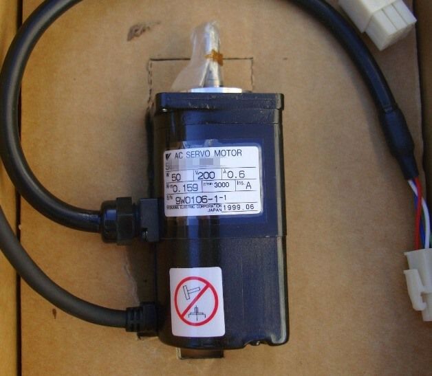 Модуль YASKAWA AC SERVO MOTOR SGMAH-A3AAA21 ORIGINAL
