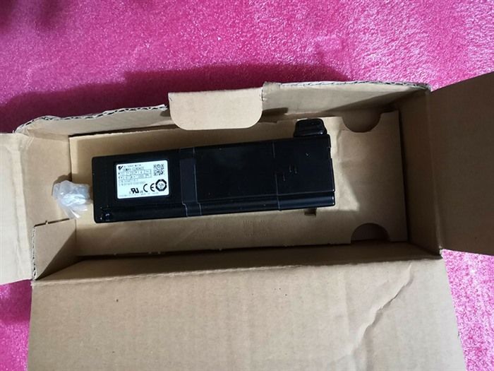 Модуль YASKAWA AC SERVO MOTOR SGMAV-C2A3A6C SGMAVC2A3A6C