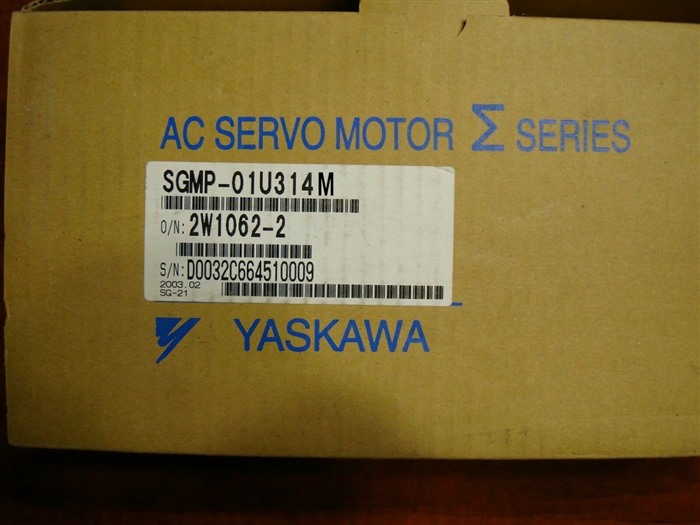 Модуль YASKAWA AC SERVO MOTOR SGMP-01U314M ORIGINAL
