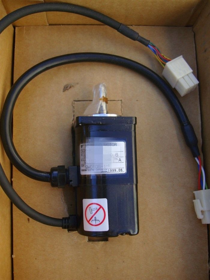 Модуль YASKAWA AC SERVO MOTOR SGMAH-A3A1A21 SGMAHA3A1A21