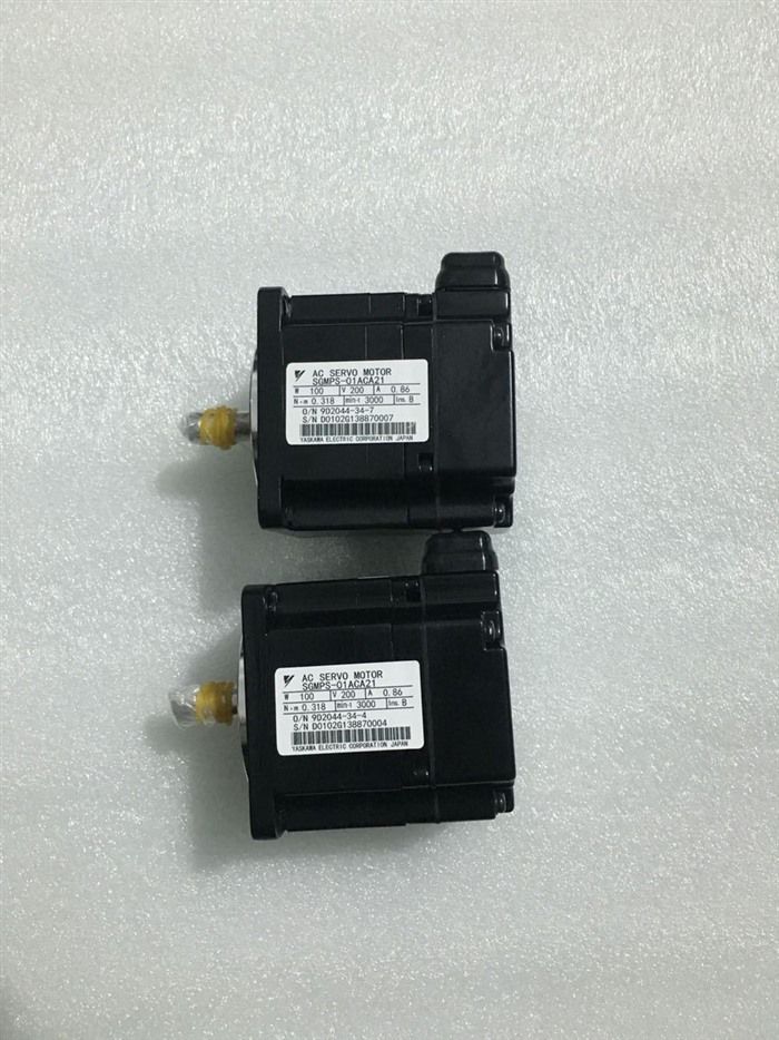 Модуль YASKAWA AC SERVO MOTOR SGMPS-01ACA21 ORIGINAL