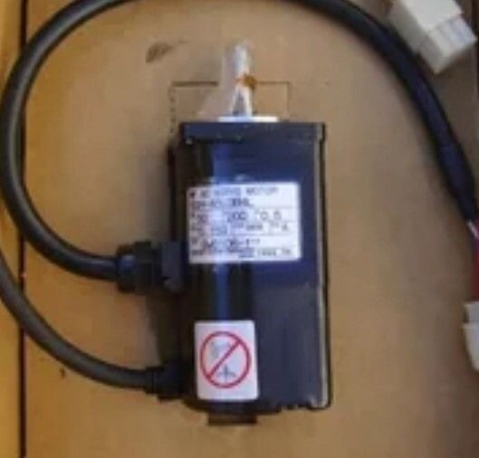Модуль YASKAWA AC SERVO MOTOR SGMAH-A5A1A-SM11 ORIGINAL