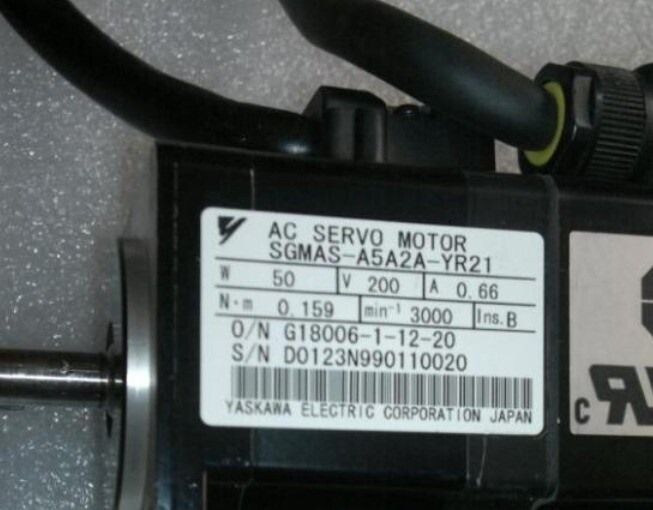 Модуль YASKAWA AC SERVO MOTOR SGMAS-A5A2A-YR21